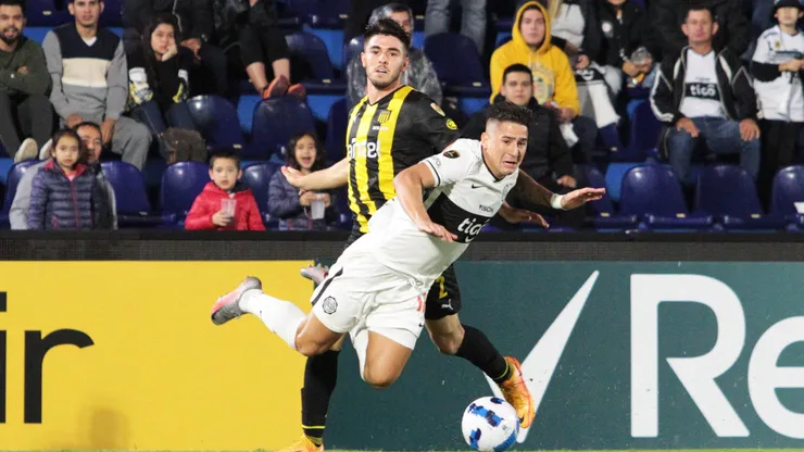 Representante de Guillermo Paiva pone en duda su llegada a Colo Colo.