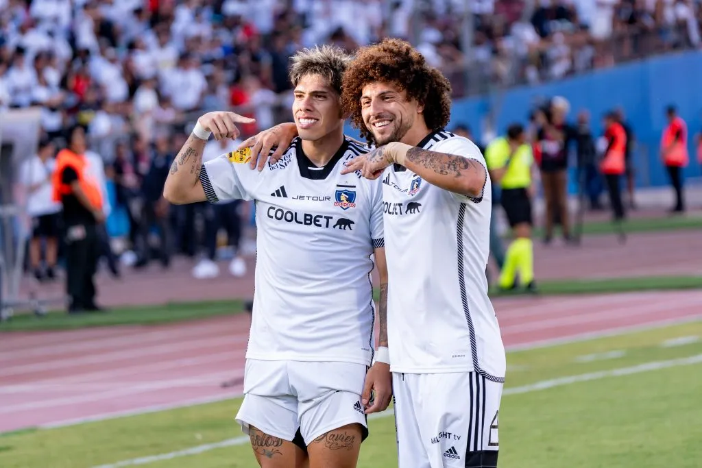 Colo Colo vencía 2 a 0 a Huachipato con tantos de Carlos Palacios y Arturo Vidal en la Supercopa. 