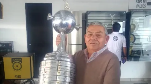 Don Agustín Neira Flores recibió dos tremendas sorpresas colocolinas.