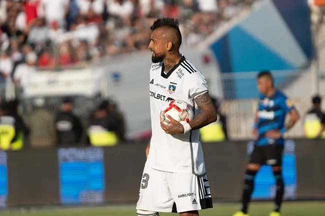 Arturo Vidal tuvo un gran primer tiempo en la Supercopa. Imagen: Guille Salazar/DaleAlbo