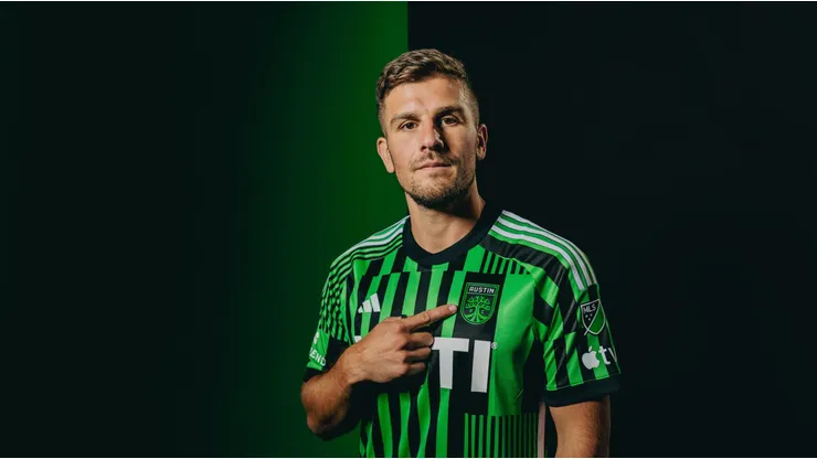 Rubio debuta con gol en su nuevo club tras frustrado arribo a Colo Colo.