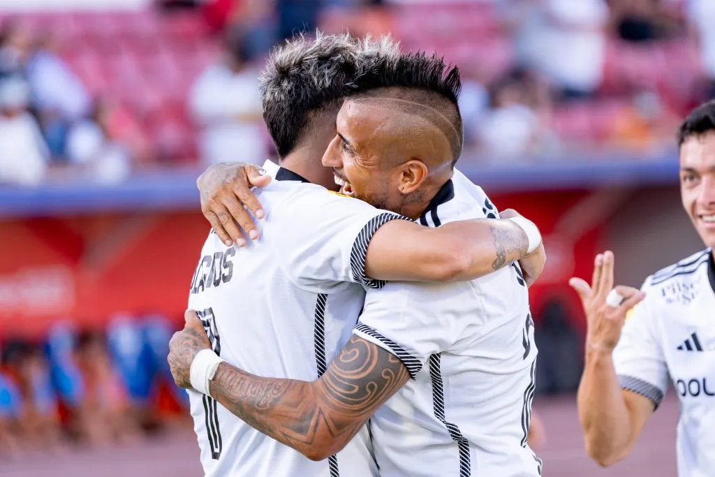 Arturo Vidal marcó su primer gol en su regreso a Colo Colo.