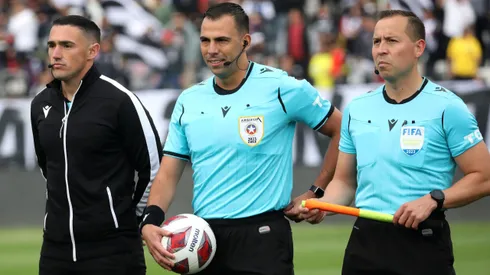 IFAB implementará la tarjeta azul en el fútbol profesional.