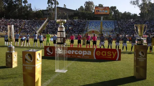 Futbol, Colo Colo vs Magallanes. Supercopa 2023. Los trofeos de la Copa Chile, Supercopa y Campeonato Nacional son exibidos antes del partido de la Supercopa entre Colo Colo y Magallanes disputado en le estadio Sausalito de Vina del Mar, Chile. 15/01/2023 Andres Pina/Photosport Football, Colo Colo vs Magallanes. 2023 Supercopa match. The Copa Chie, Supercopa and National Championship trophies are displayed prior to the Supercopa match between Colo Colo and Magallanes held at the Sausalito stadium in Vina del Mar, Chile. 15/01/2023 Andres Pina/Photosport