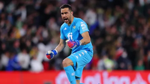 Claudio Bravo no tiene claro que le depara el futuro en el fútbol.