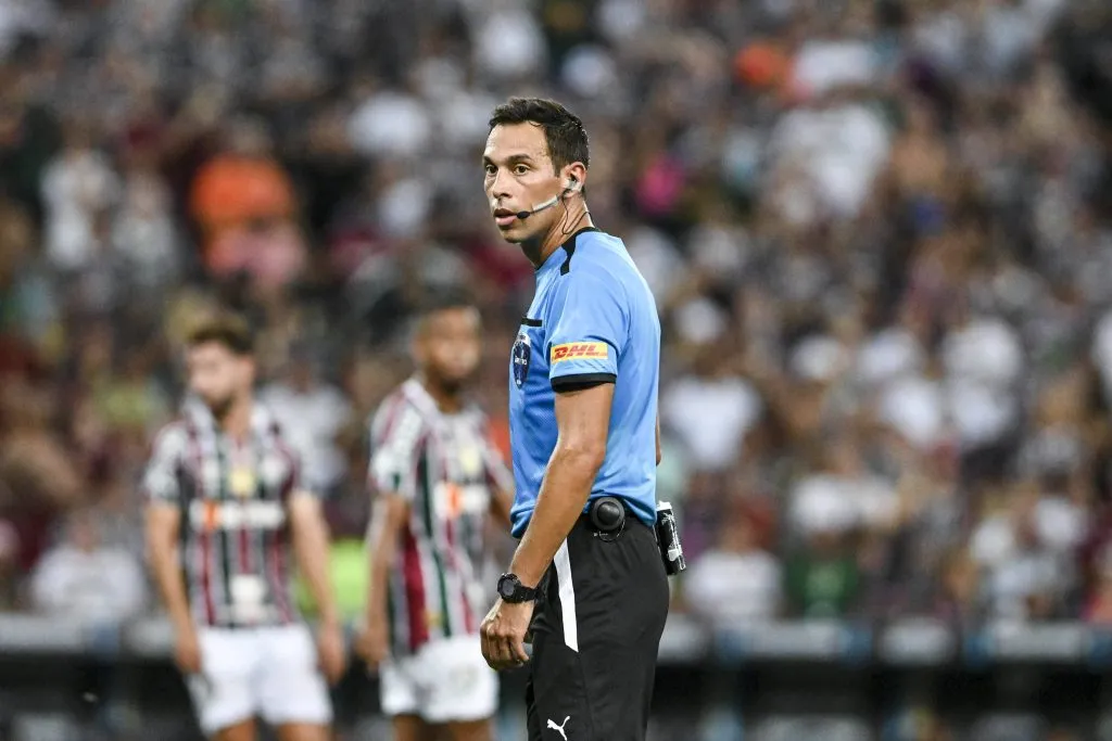 Facundo Tello, el árbitro que dirigirá a Colo Colo en Copa Libertadores. (Foto: Imago)