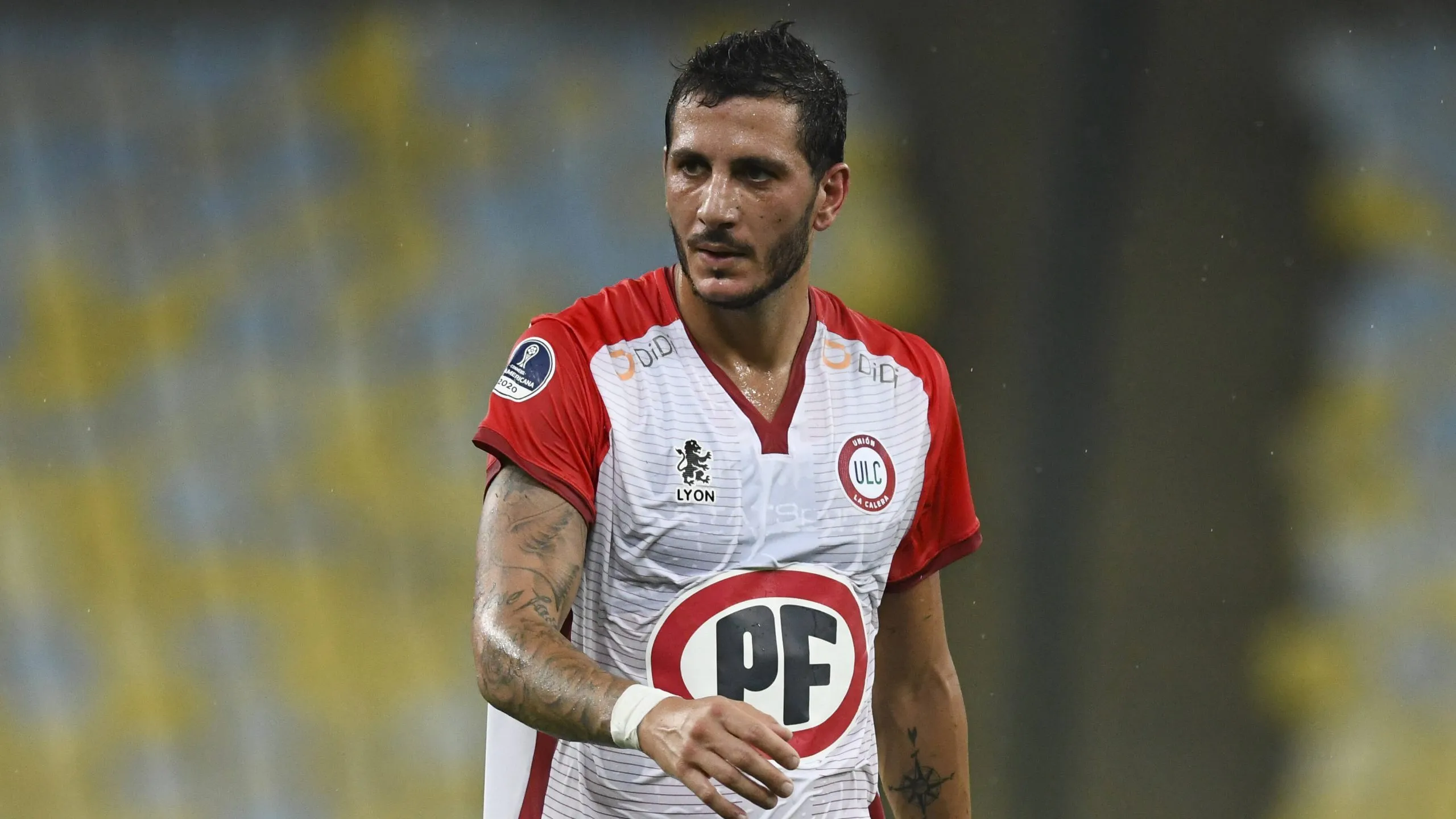 Gonzalo Castellani defendiendo a Unión La Calera ante Fluminense en el Maracaná. Imagen: Celso Pupo/Fotoarena