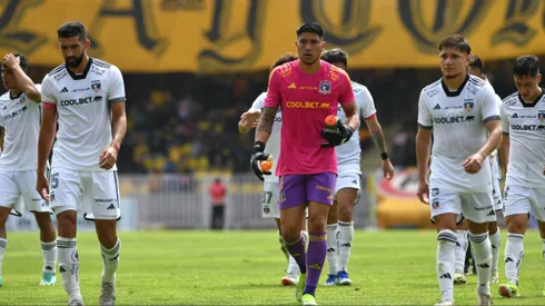 El plantel de Colo Colo sabe que cuenta con uno menos para enfrentar a Everton