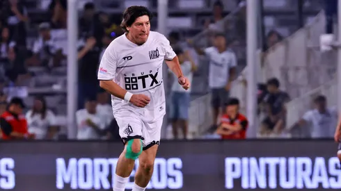 Iván Zamorano volvió a marcar en el Estadio Monumental.