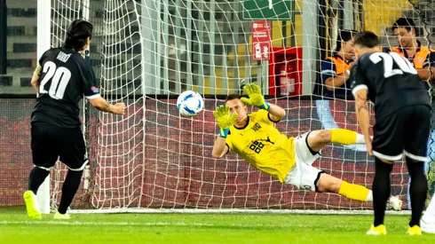 Ignacio González le atajó un penal a Jaime Valdés en su despedida.