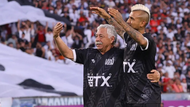 Carlos Caszely brilló en la despedida de Valdés