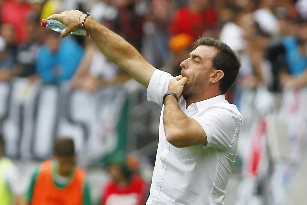 Pablo Guede tuvo un duro encontró con Patricio Polic en Temuco.