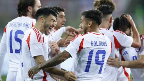 Chile goleó a Albania en Parma.