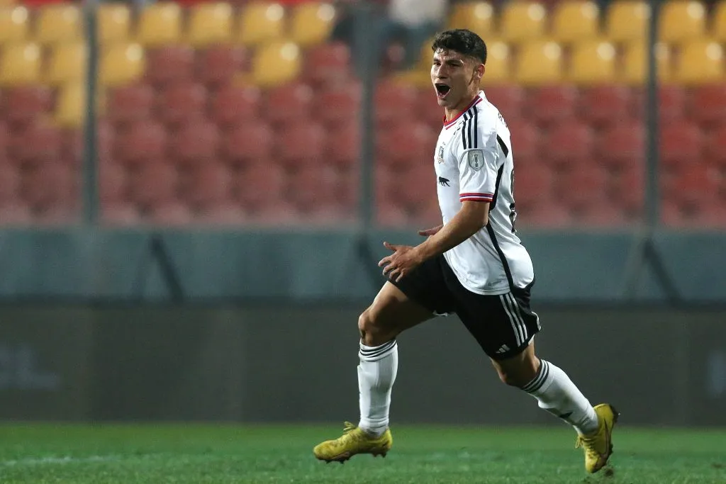 Alexander Oroz y su último gol previo a la lesión, ante Unión Española.