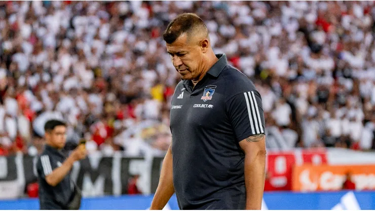 Jorge Almirón sigue esperando un nuevo refuerzo para Colo Colo.