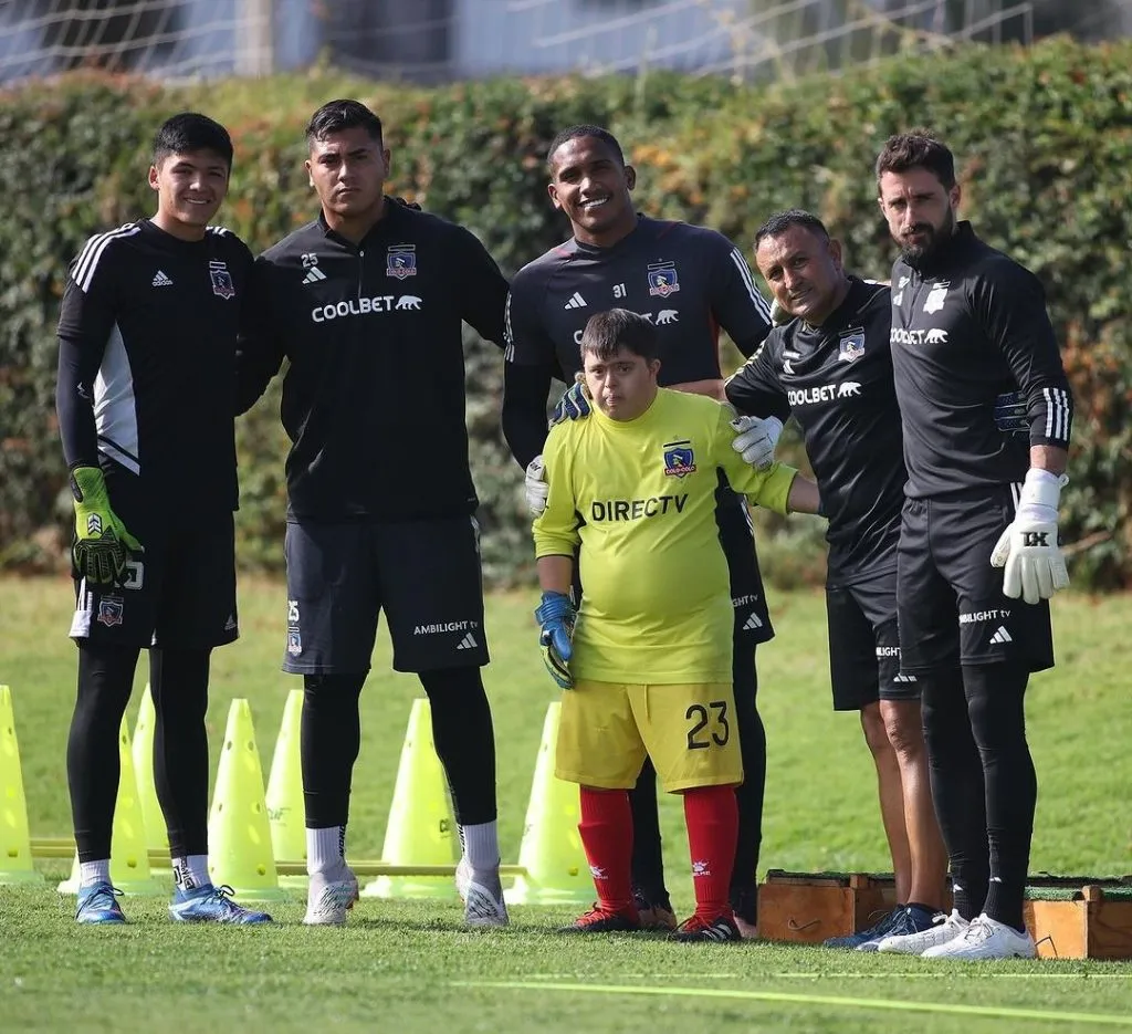 La tremenda visita que tuvo Colo Colo en su vuelta a los entrenamientos. 