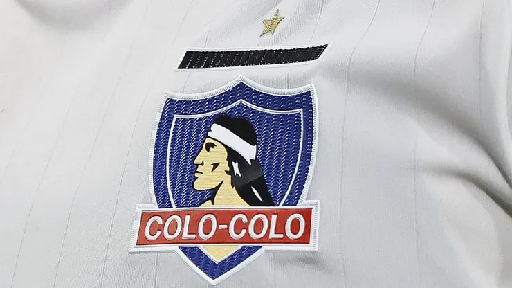 Camiseta de Colo Colo está en museo de Madrid.
