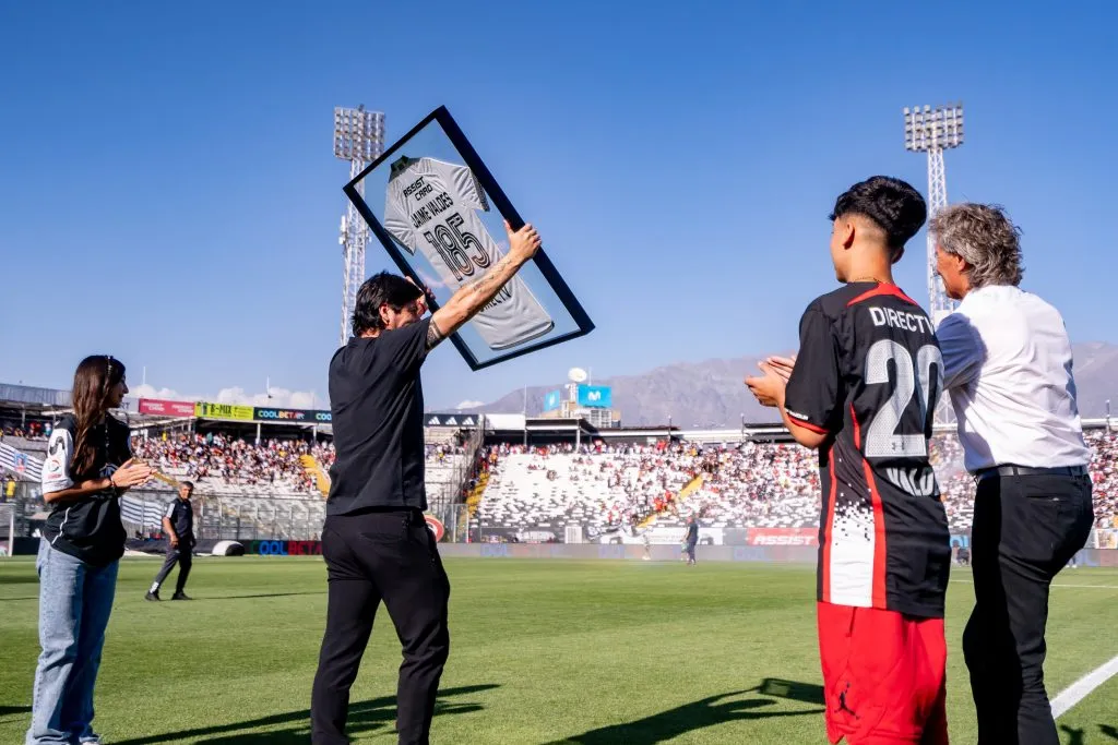 Jaime Valdés recibió homenaje en el partido de Colo Colo vs Huachipato. (Foto: Guillermo Salazar/DaleAlbo)