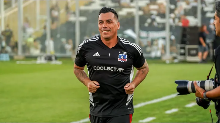 Paredes recuerda divertida anécdota con médico de Colo Colo.