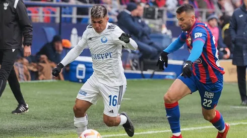 Ex Colo Colo: Jordhy Thompson vuelve a sumar minutos en Rusia.