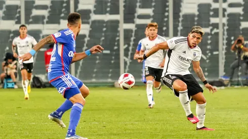 Las indumentarias de Colo Colo y Universidad de Chile en el Superclásico.