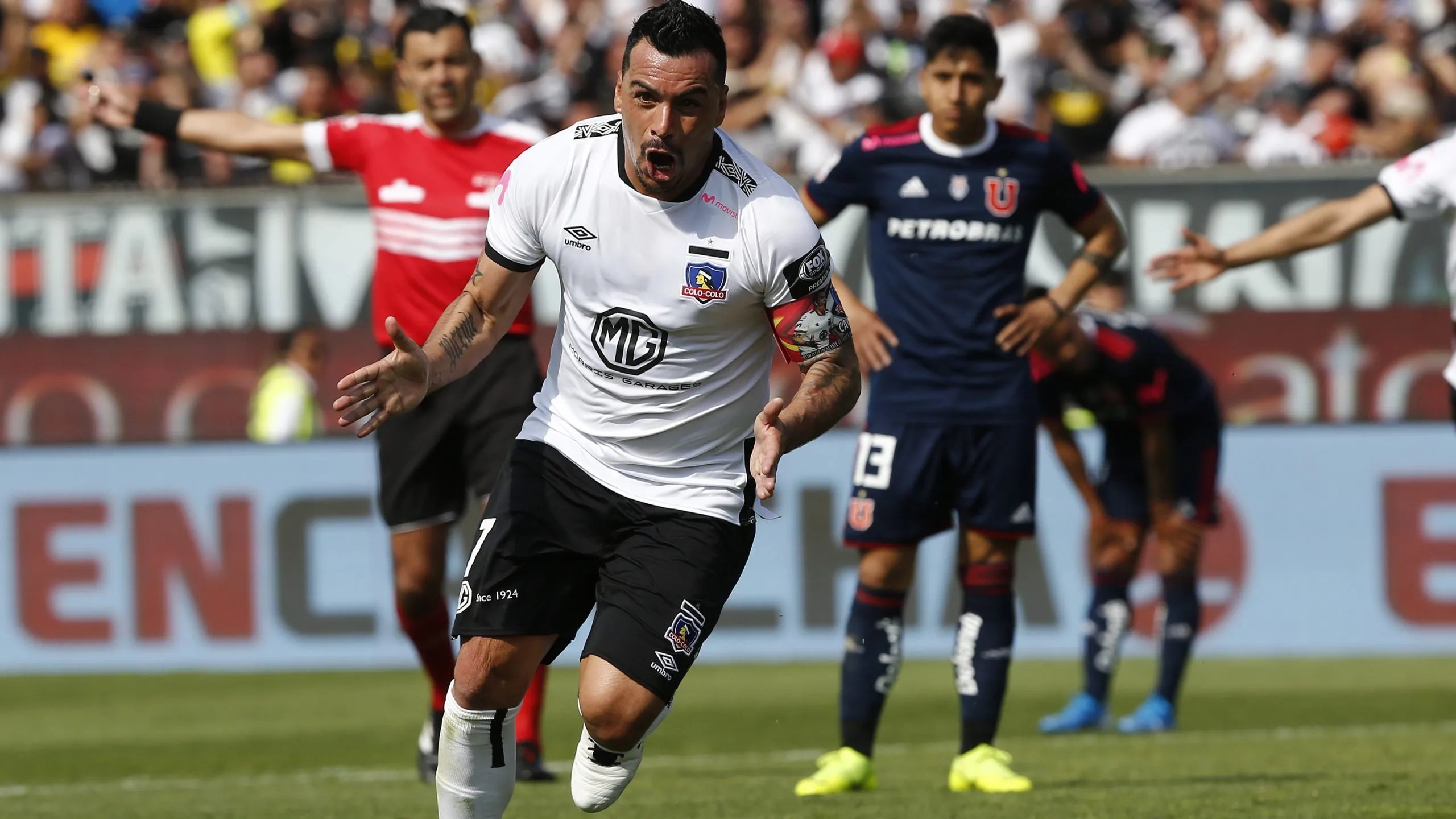 Esteban Paredes palpitó el Superclásico de este domingo en el Estadio Monumental. Foto: Photosport.