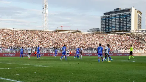 La molestia de Jorge Almirón por el aforo del Superclásico.