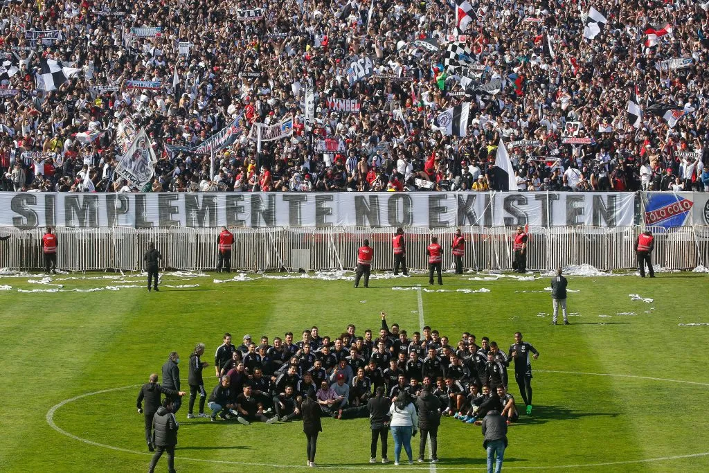Arengazo de los hinchas de Colo Colo previo al Superclásico del 2022. (Foto: Photosport)