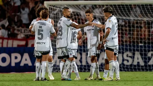 Jorge Almirón presentó la convocatoria de Colo Colo.