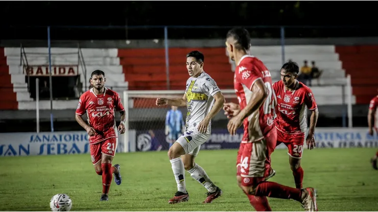 Trinidense perdió y sigue colista antes de enfrentar a Colo Colo.
