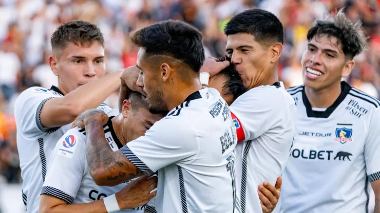 Tabla: Colo Colo suma tres puntos de oro y se enciende en la parte alta.