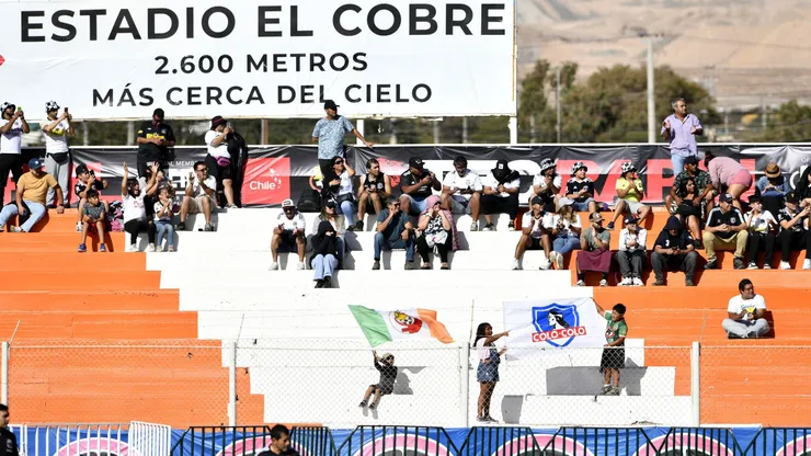 Hinchas albos podrán ver a Colo Colo en El Salvador.