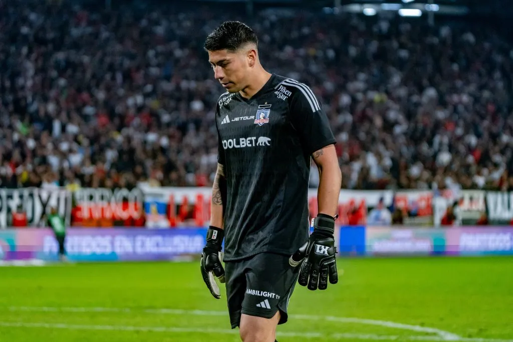 Brayan Cortés volverá a la titularidad tras ser expulsado contra Cobreloa. Imagen: Guille Salazar/DaleAlbo