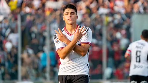 Damián Pizarro ya le dedicó un gol a Jordhy Thompson. | Imagen: Guille Salazar.