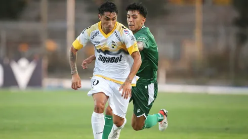 Pide que Colo Colo se refuerce con Luciano Cabral.