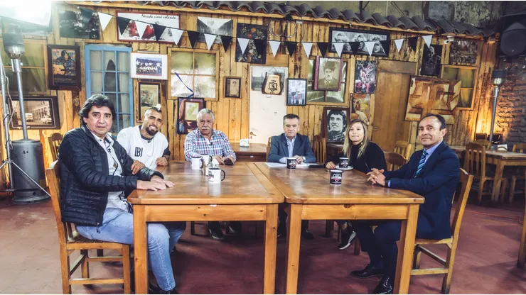 Como en el 1925: Caszely, Vidal, Aedo y Pizarro se reunieron en el Quitapenas.