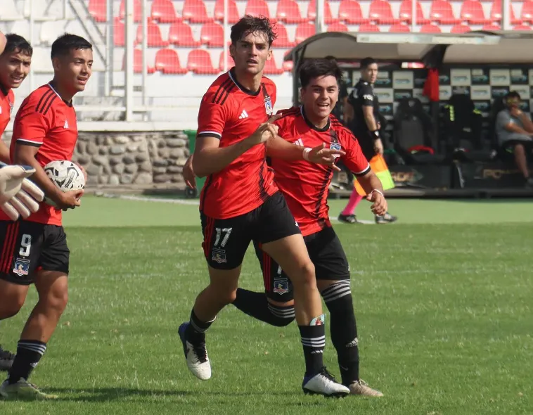 Giannoni (17) lleva tres goles en Colo Colo Proyección, en tres partidos | Foto: Instagram Bautista Giannoni