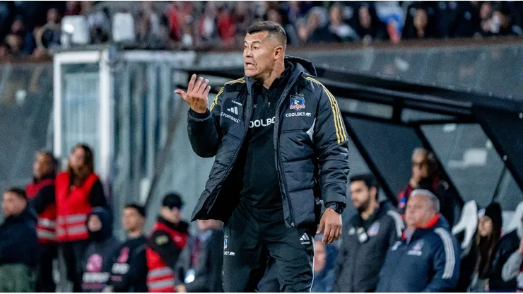 Jorge Almirón debe tomar importante decisión en Colo Colo.