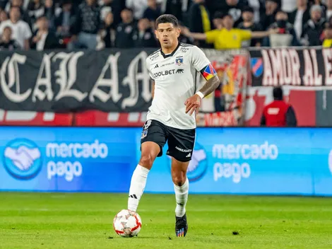 Esteban Pavez celebra a Mosa con palo a Stöhwing