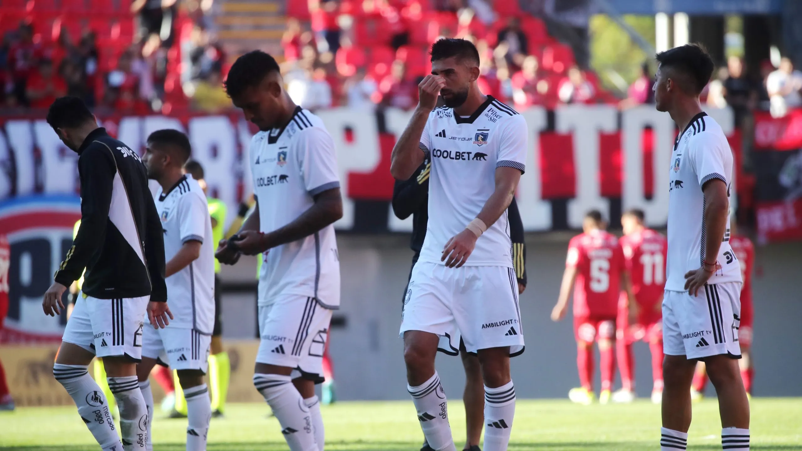 El equipo “B” de Colo Colo recibió el apoyo de Jorge Almirón | Foto: Photosport