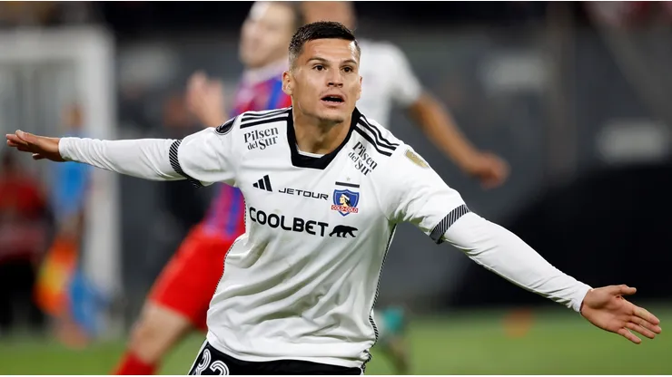 Lucas Cepeda entregó una victoria a Colo Colo en el segundo tiempo ante Cerro Porteño. | Imagen: Photosport.