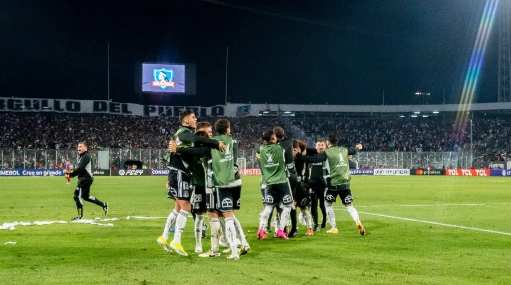 Colo Colo se prepara para largos viajes entre Libertadores y Campeonato Nacional.