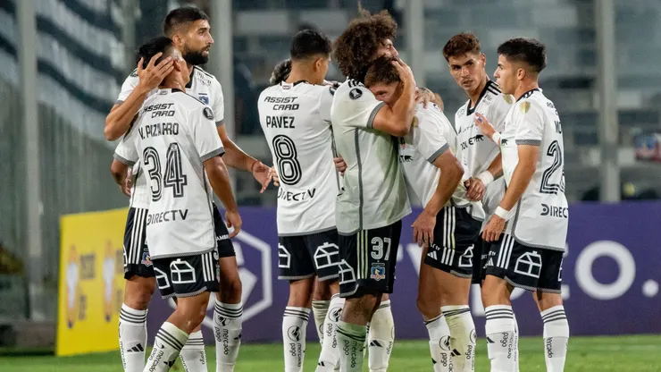 Jugadores de Colo Colo están a una amarilla de la suspensión en Libertadores.