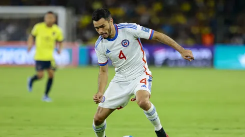 Colo Colo mira con atención: la Premier busca el fichaje de Suazo.