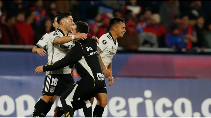 Colo Colo se clasifica en los Octavos de Final de Copa Libertadores 2024.