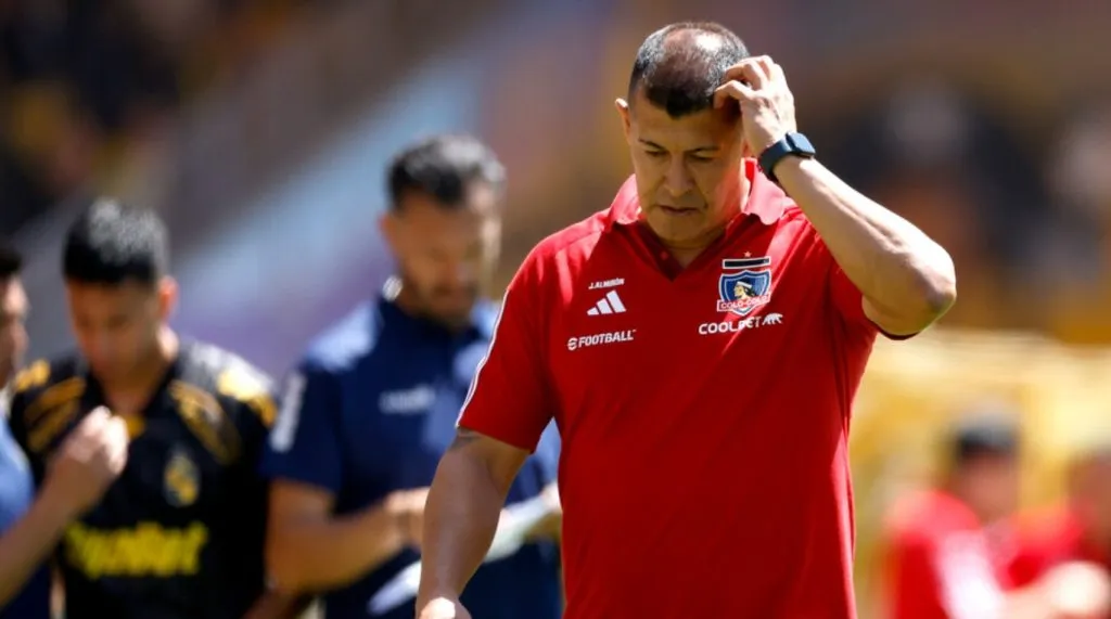 Las dos bajas que lamenta Jorge Almirón y Colo Colo para enfrentar a Cerro Porteño.