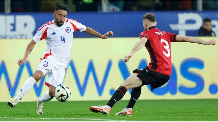 Histórico de Colo Colo aprueba la posible llegada de Mauricio Isla.