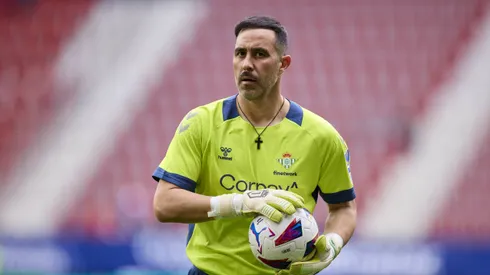 La emotiva despedida del Betis para el adiós de Bravo.