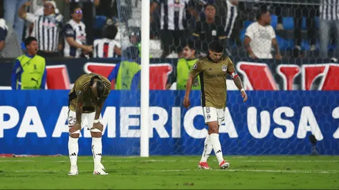 Jorge Almirón se defiende y explica por qué Esteban Pavez fue central en empate de Colo Colo.