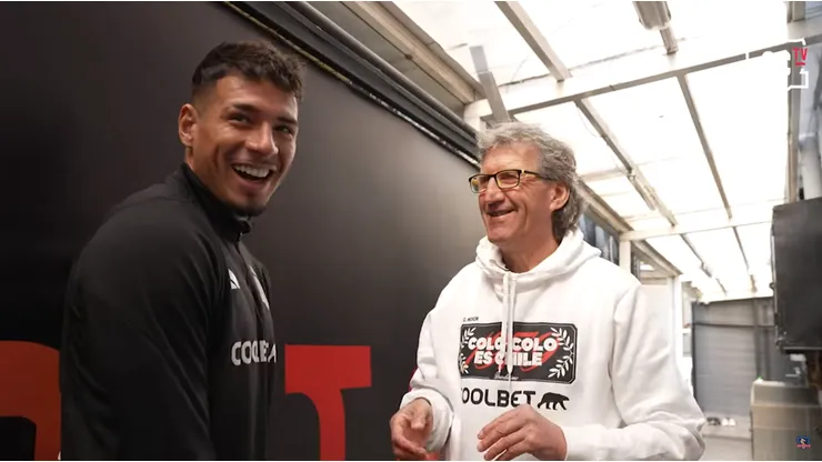 Saldivia bromea a Morón en la previa del viaje de Colo Colo a Perú.